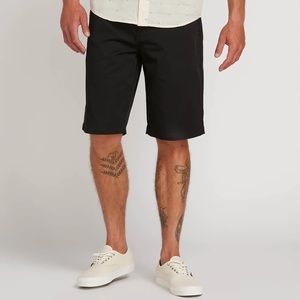 VOLCOM FRICKIN CHINO SHORTS